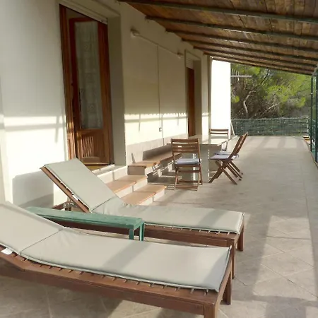 Apartment La Bouganville