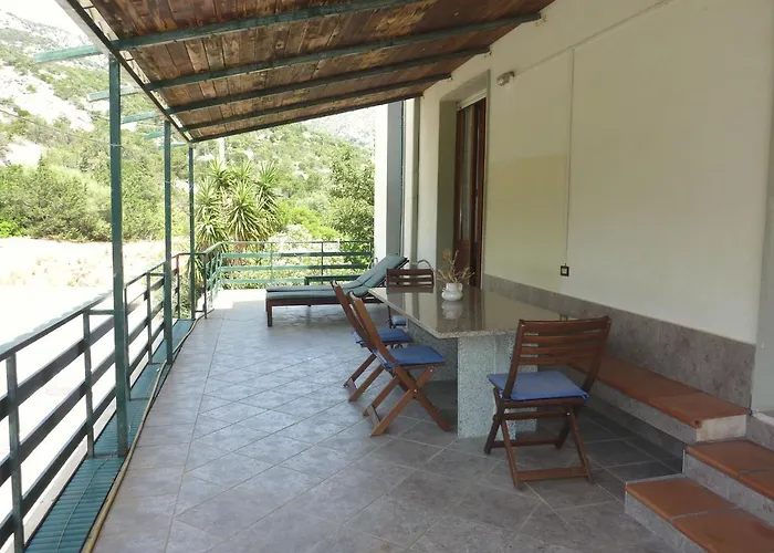Apartment La Bouganville